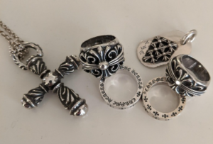 trang suc chrome hearts4