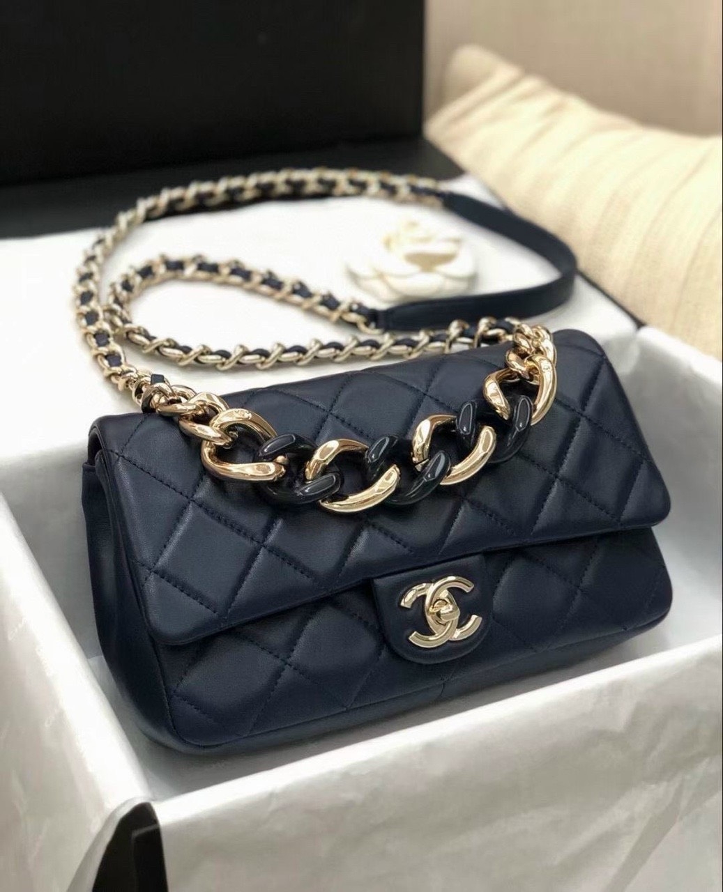 vi sao tui chanel duoc coi la mot khoan dau tu hai ra tien.2