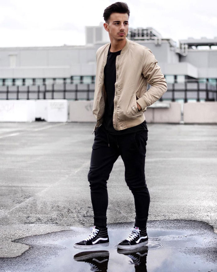 diem danh nhung doi giay vans co cao va cach phoi do voi giay vans co cao that sanh dieu.5