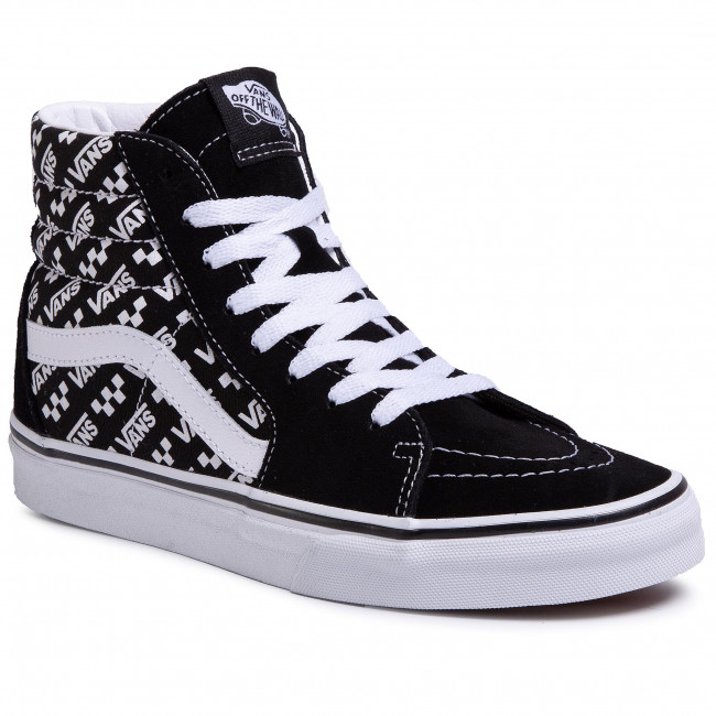 diem danh nhung doi giay vans co cao va cach phoi do voi giay vans co cao that sanh dieu.2 2