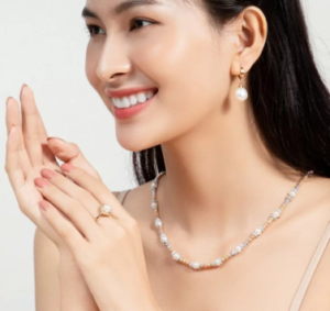 trang suc da phu hop voi tung doi tuong4