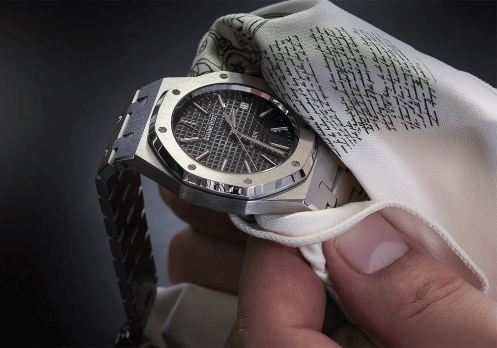 cach giu cho day kim loai dong ho luon sang nhu moi.1