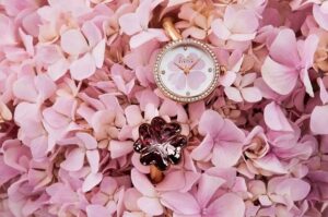 combo dong ho voi vong tay1