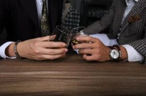 luu y khi mix dong ho va vong tay nu4