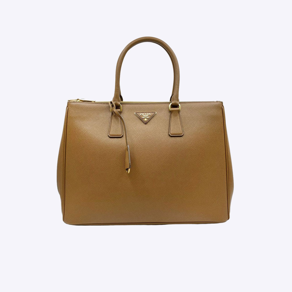 nhung chiec tui bieu tuong dang dau tu nhat nam 2022 cua prada.1