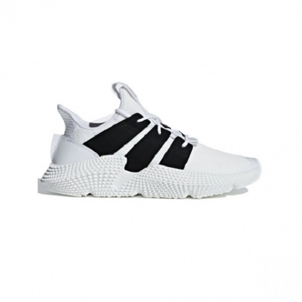 hoa than thanh fashionista cung ban phoi hoan hao voi giay adidas prophere.3