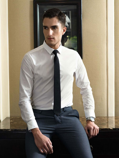 mach chang cach chon ca vat hop voi ao so mi trang.7