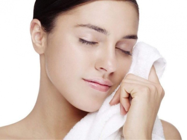 tips dieu tri mun an 2