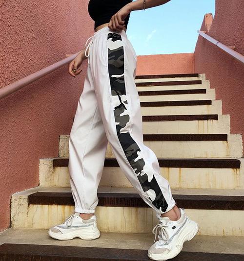 hoc cach phoi do voi quan jogger cho ban that phong cach.2