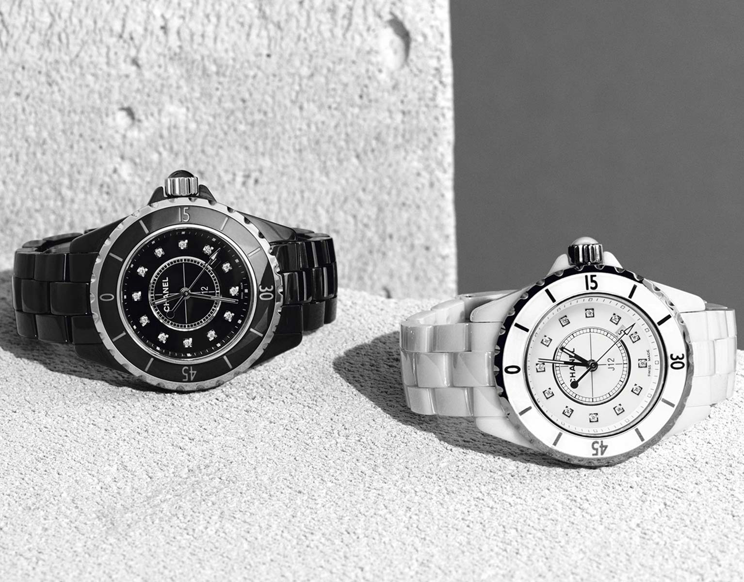 thong tin chi tiet thuong hieu dong ho chanel va bst j12 noi tieng.5 1