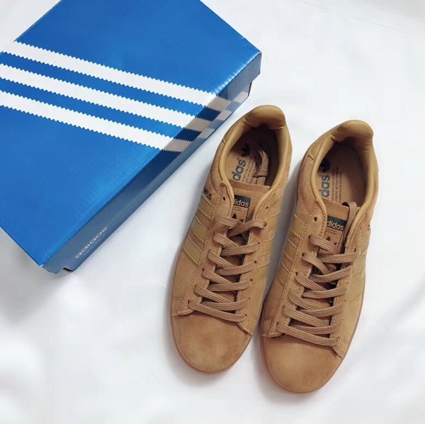 chon giay mau gi de ban nam de phoi do nhat.2