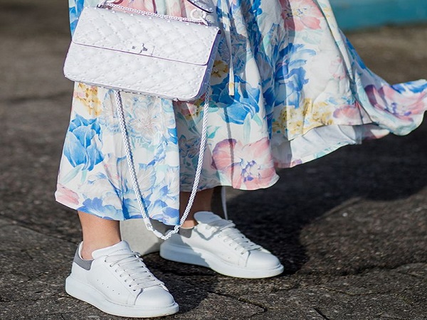 len do cuc chat cung giay the thao alexander mcqueen.4