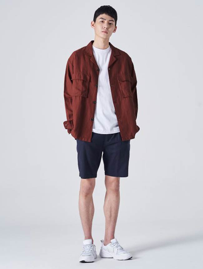 diem danh nhung cach dien ao thun nam phong cach.2