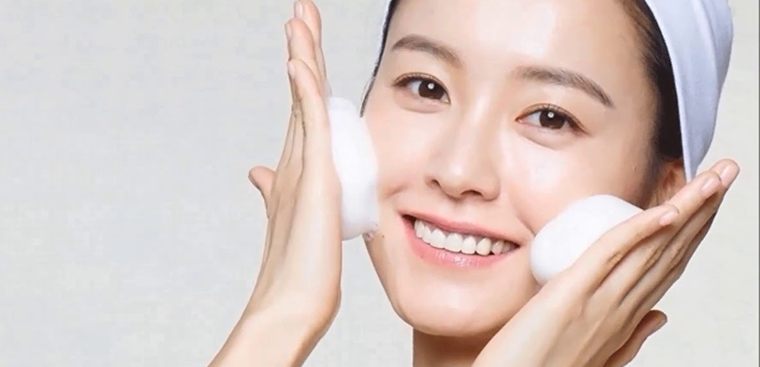 7 cach cham soc da cho lan da nhay cam