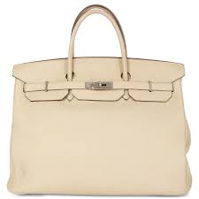 diem danh nhung chiec tui tote dang dau tu nhat nam 2022.5