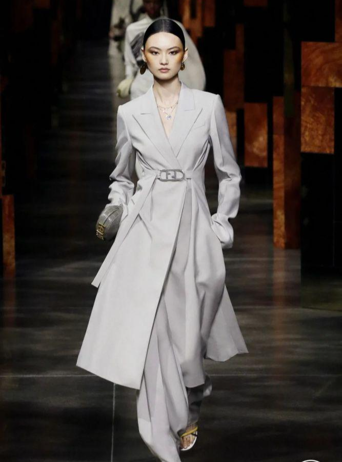 5 cach phoi quan xam voi ao mau dep nhat hien nay.1