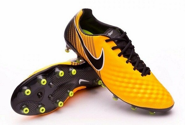 lam the nao de phan biet duoc giay bong da nike chinh hang.6