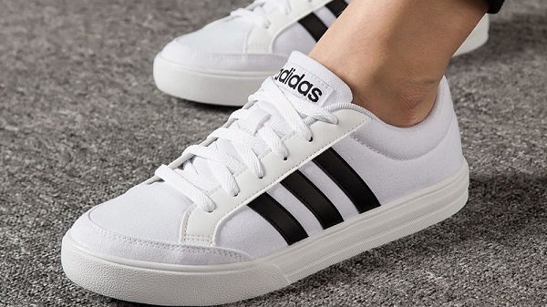 giay adidas va giay bitis dau la su lua chon toi uu hon.1