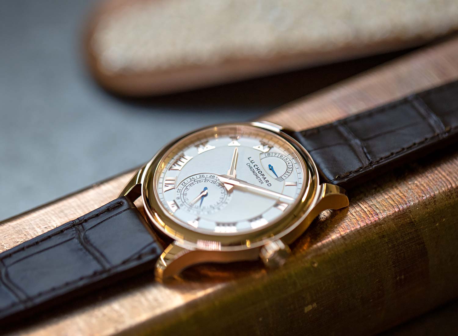 tim hieu ve cac loai dong ho vang tren thi truong.1