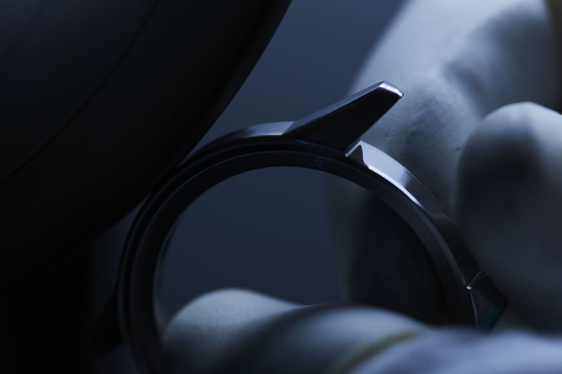 che tac dong ho citizen tu vat lieu titanium.2