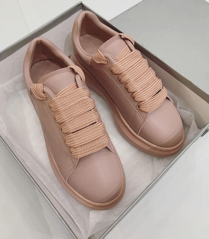 top nhung doi giay alexander mcqueen unisex ma ban khong nen bo lo.4