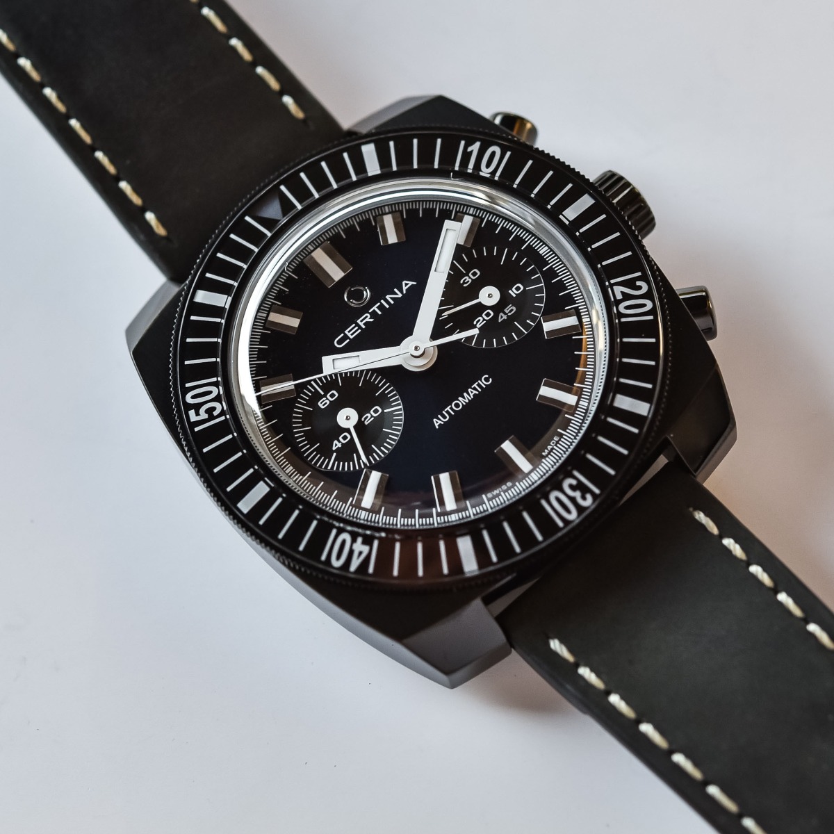 thong tin chi tiet chiec dong ho cao cap certina ds chronograph automatic 1968.3