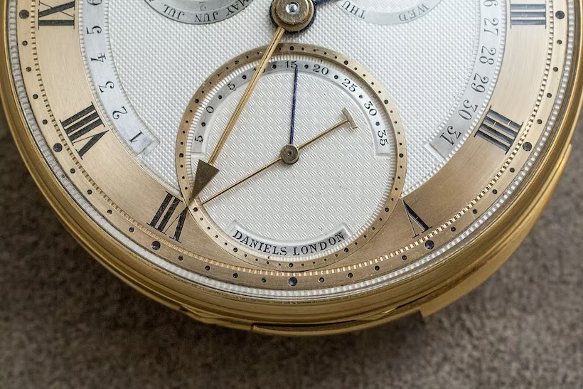 chiec kim giay dong ho xuat hien va hoat dong nhu nhu the nao.2