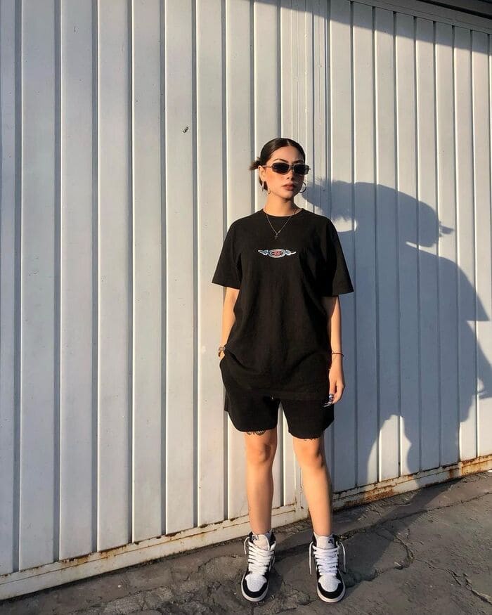 nhung cach phoi do voi ao thun form rong cho nu phan 1.6