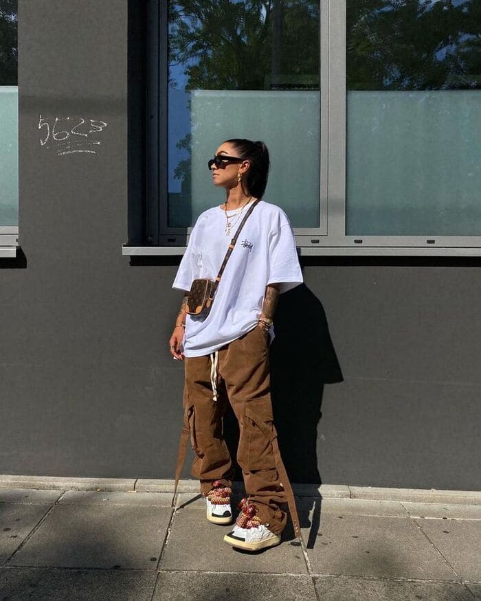 nhung cach phoi do voi ao thun form rong cho nu phan 1.5