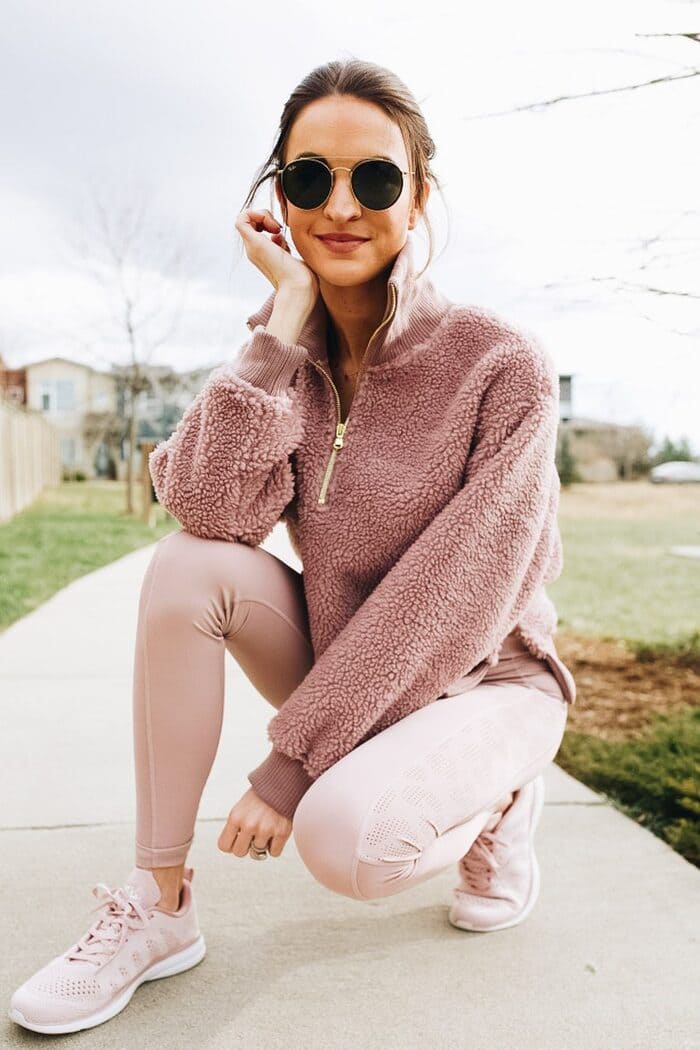 hoc cach phoi do voi giay mau hong cuc trendy phan 1.5