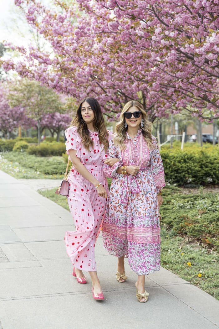 vay maxi ket hop voi giay gi de nang trong that phong cach.3