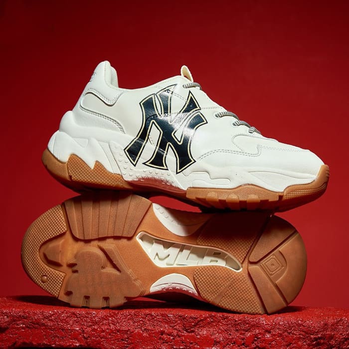 cach ve sinh giay mlb chuan dep nhu moi.10