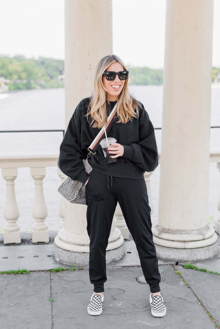 phoi do cuc chat cung giay va quan jogger.7