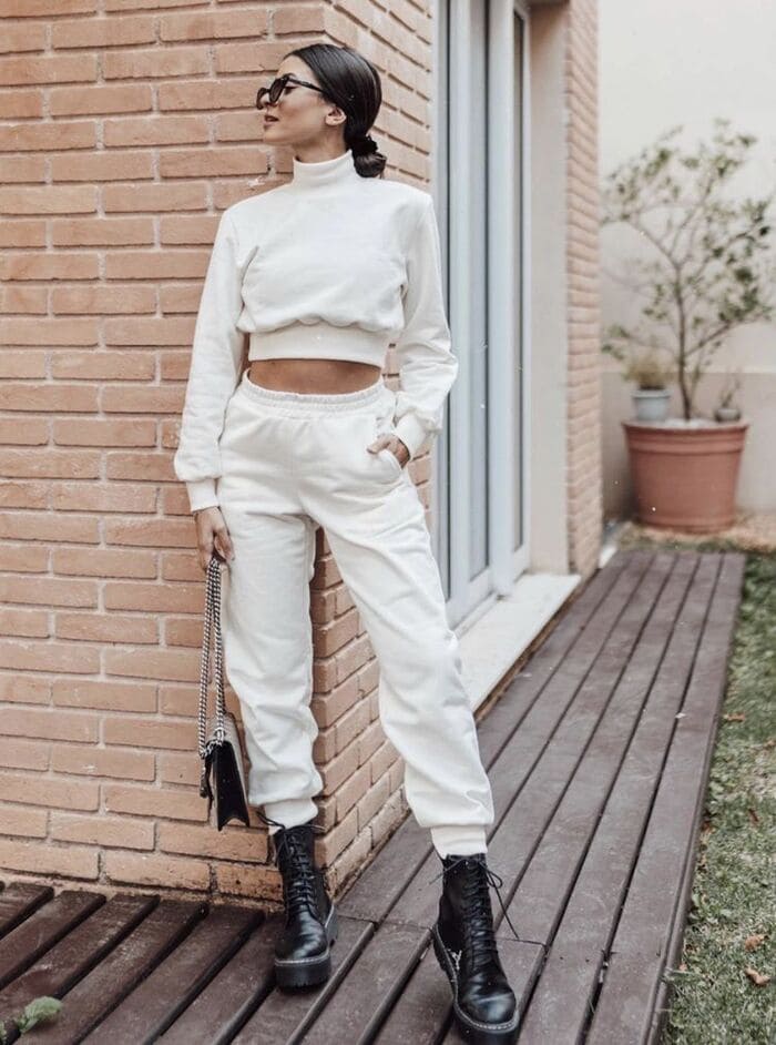 phoi do cuc chat cung giay va quan jogger.6