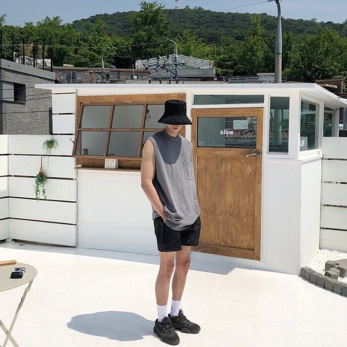 diem danh nhung kieu phoi do voi quan short nam ca tinh.3