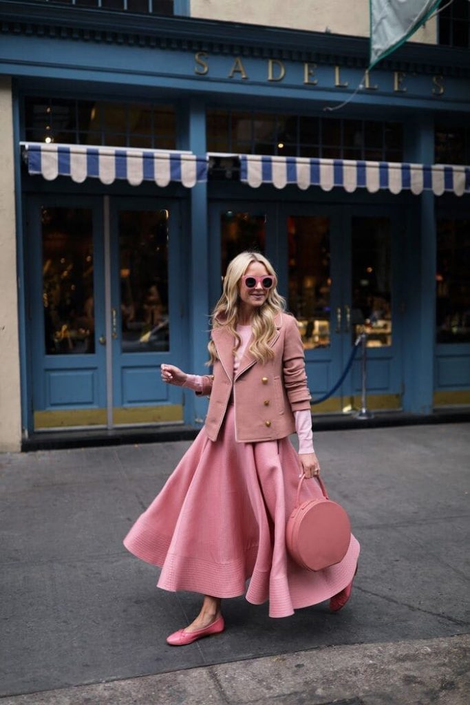 di giay gi khi so huu chiec dam xoe xinh