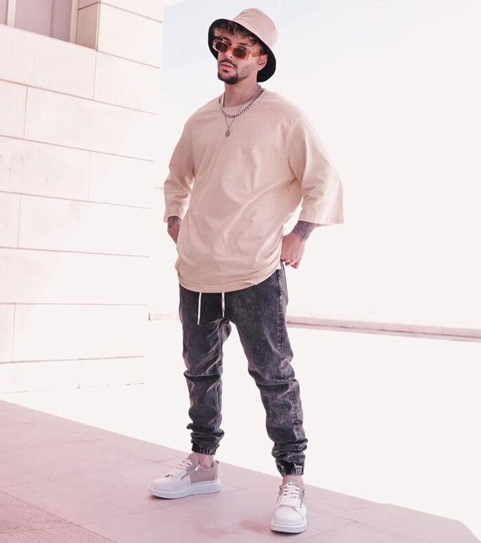 tim hieu ve ao thun nam tay lo va cach phoi do hoan hao.4