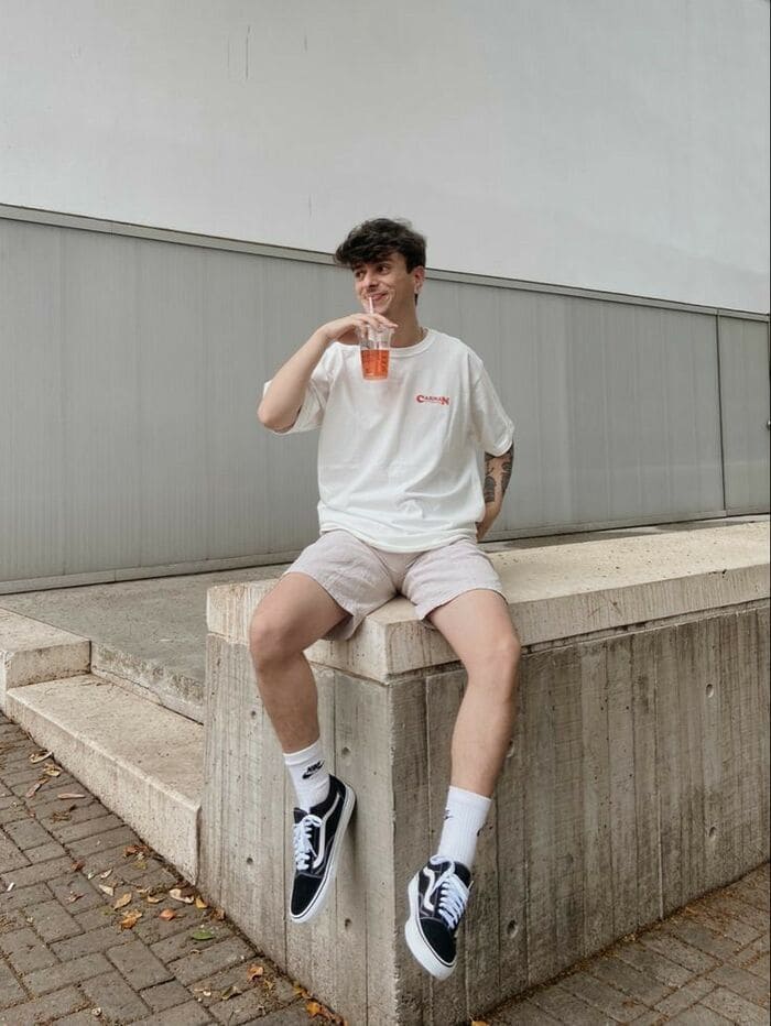 tim hieu ve ao thun nam tay lo va cach phoi do hoan hao.2