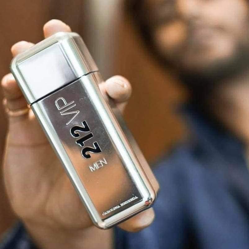 nuoc hoa carolina herrera 212 vip men orchard.vn 1