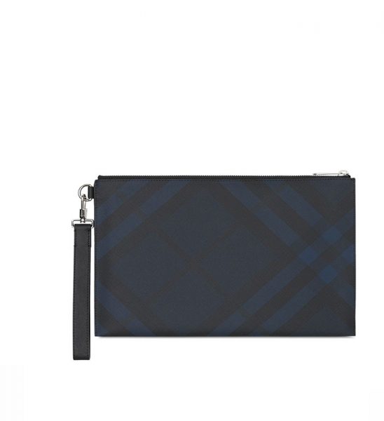 clutch da cam tay nam burberry duoc ua chuong hien nay.4