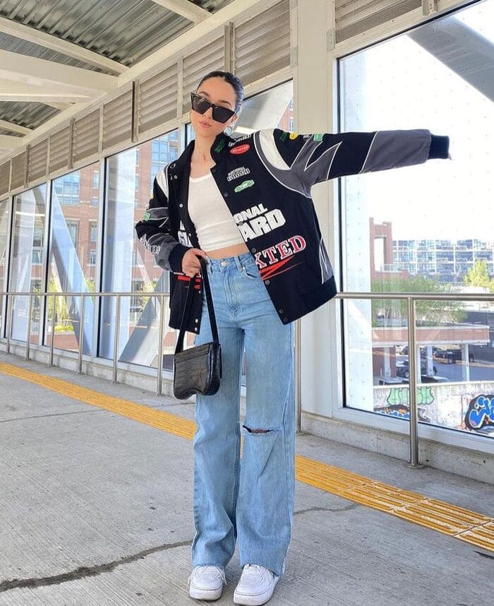 ao bomber nu phoi do nhu the nao trong that phong cach.3