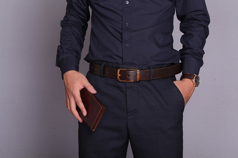 nguyen tac dung that lung nam cho cac kieu trang phuc.6