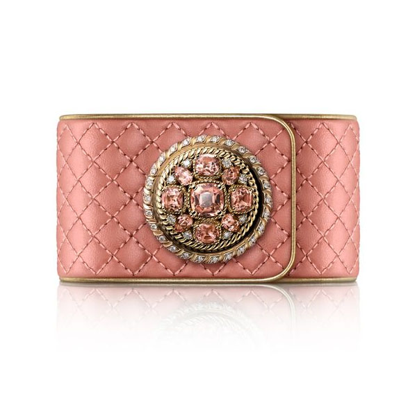 xu huong dong ho 2023 cua cac thuong hieu thoi trang xa