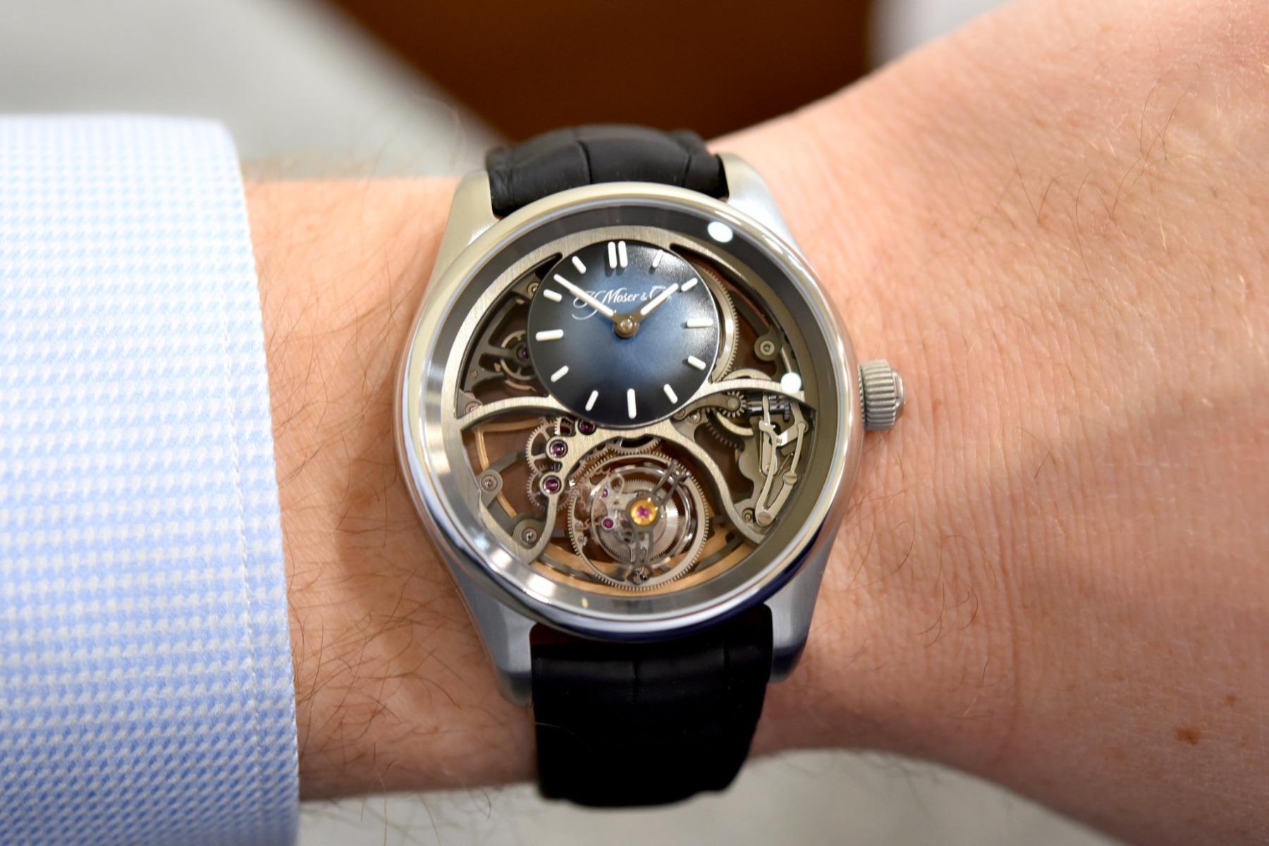 kham pha nhung mau dong ho theo thiet ke skeleton lo co an tuong phan 2.4