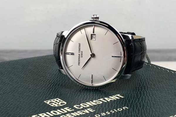 chon dong ho thich hop tang thay co.3