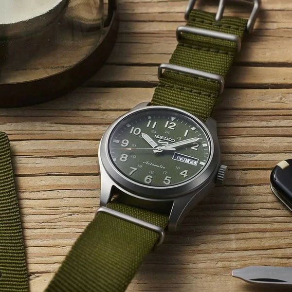 nhung luu y khi lua chon dong ho deo tay vao mua he.6