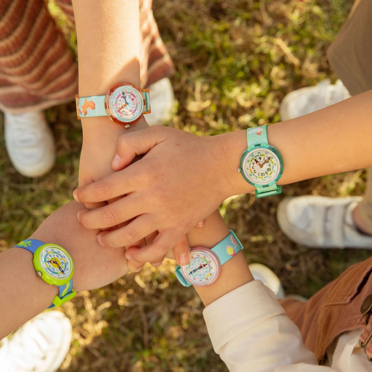 cach chon dong ho phu hop nhat voi tre em den truong.4