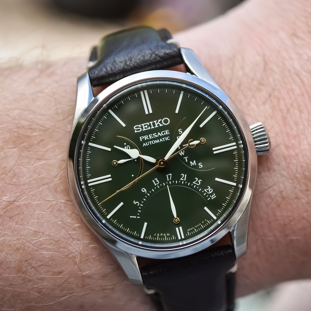 chiec dong ho mat xanh la doc dao cua seiko.7