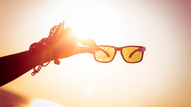 cong dung cua kinh ram va cach chon kinh ram phu hop voi khuon mat.2