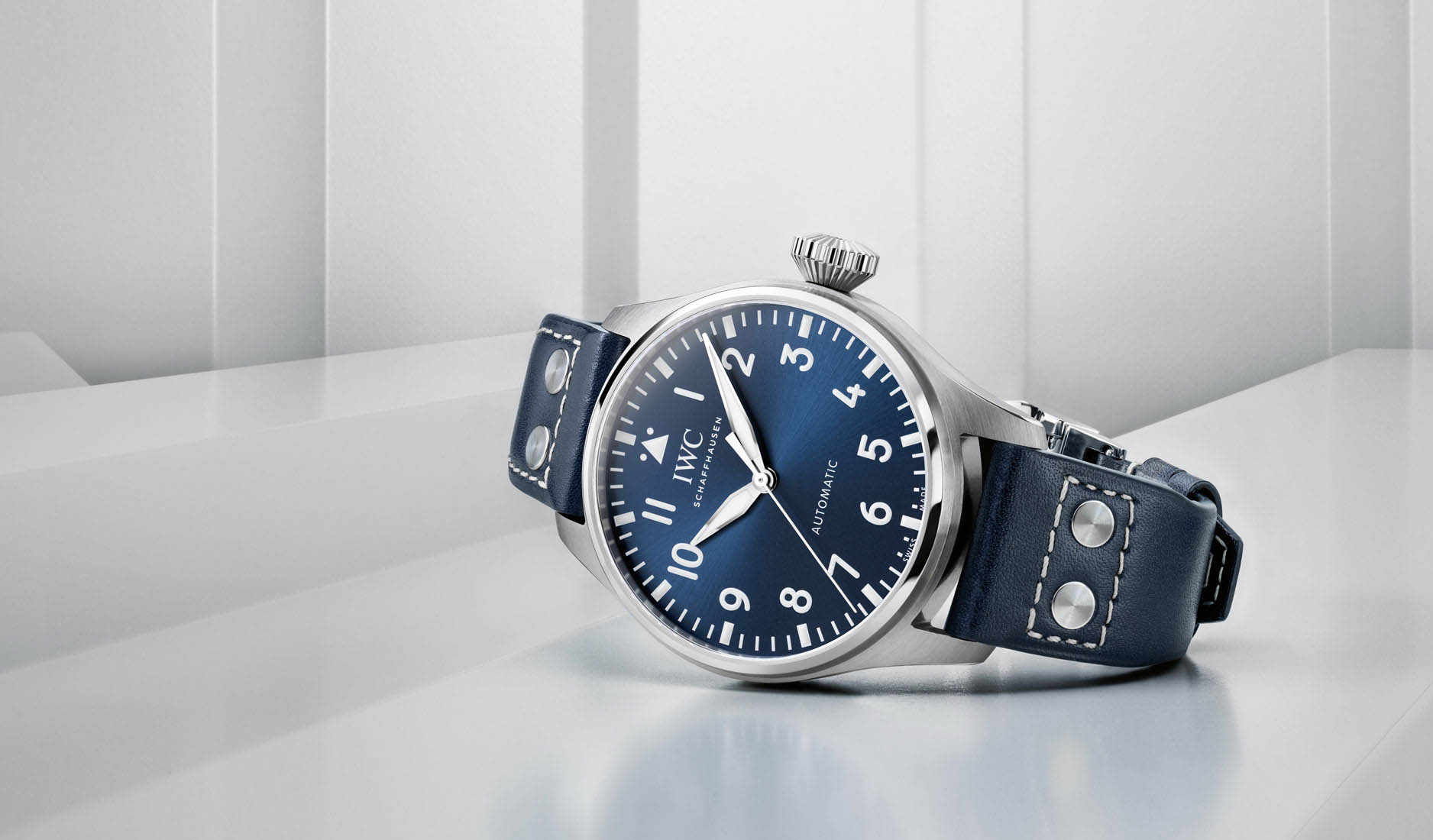 thiet ke lam nen bieu tuong cua dong ho cao cap phan 1.2